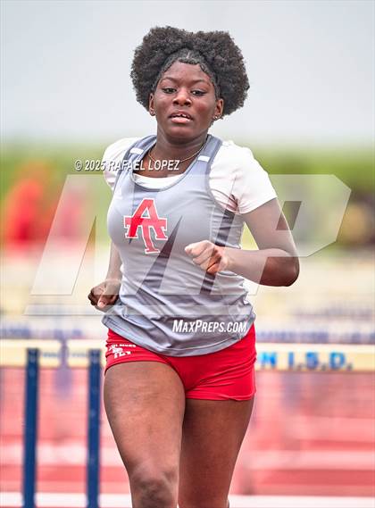 Thumbnail 3 in JV: Dave Bethany Relays (100M Hurdles) photogallery.