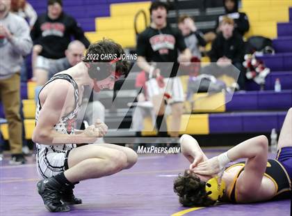 Thumbnail 2 in IHSA 2A Regional @ Civic Memorial photogallery.