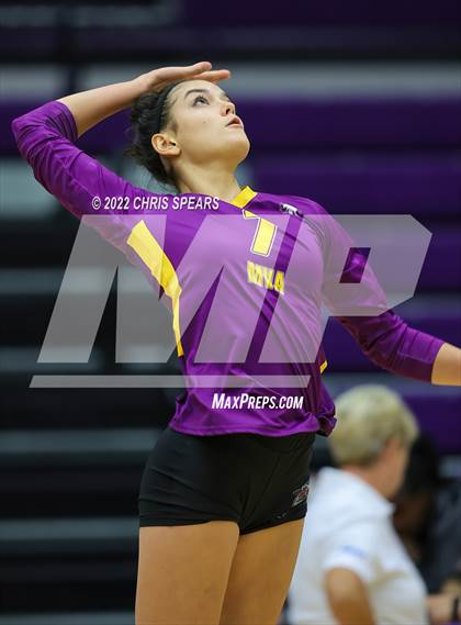 Thumbnail 2 in St. John Lutheran @ Montverde Academy photogallery.