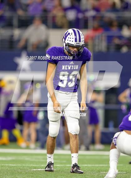 Thumbnail 1 in Gunter vs. Newton (UIL 3A Division 2 Final) photogallery.