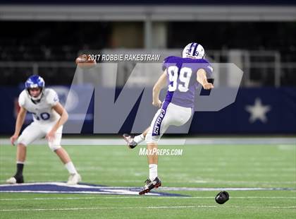 Thumbnail 2 in Gunter vs. Newton (UIL 3A Division 2 Final) photogallery.