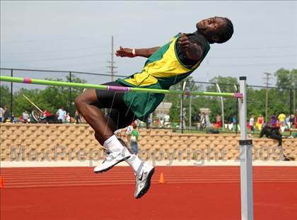 Thumbnail 2 in Oakland County High School Track & Field Championships photogallery.