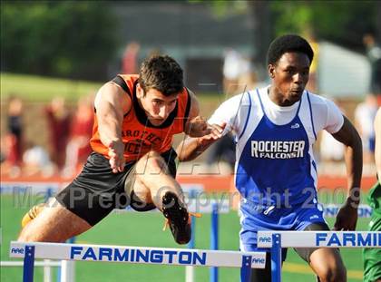 Thumbnail 3 in Oakland County High School Track & Field Championships photogallery.