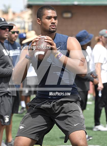 Thumbnail 3 in St. John Bosco vs. Mater Dei (Battle at the Beach 7x7) photogallery.