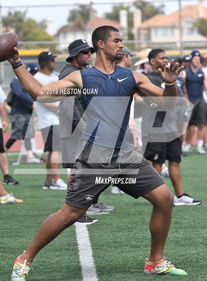 Thumbnail 2 in St. John Bosco vs. Mater Dei (Battle at the Beach 7x7) photogallery.