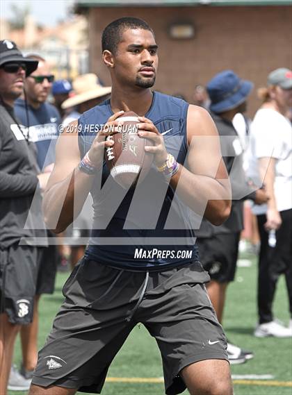 Thumbnail 2 in St. John Bosco vs. Mater Dei (Battle at the Beach 7x7) photogallery.