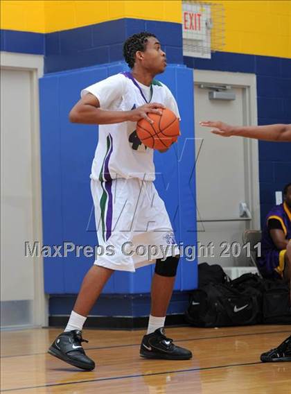 Thumbnail 3 in Christian Faith Center Academy vs Body of Christ Christian Academy (MLK Basketball Classic) photogallery.