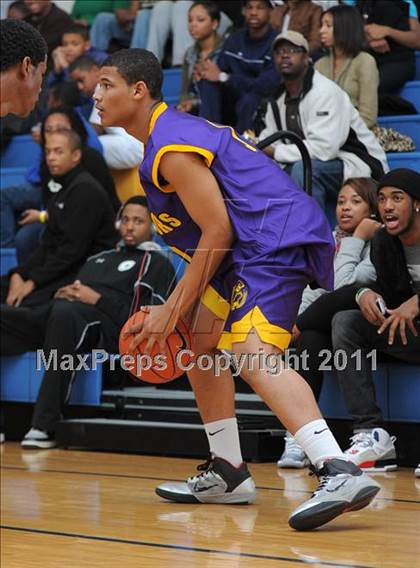 Thumbnail 2 in Christian Faith Center Academy vs Body of Christ Christian Academy (MLK Basketball Classic) photogallery.