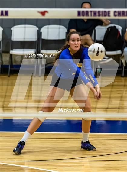 Thumbnail 1 in Land O' Lakes vs. Largo (Mustang Classic Tournament) photogallery.