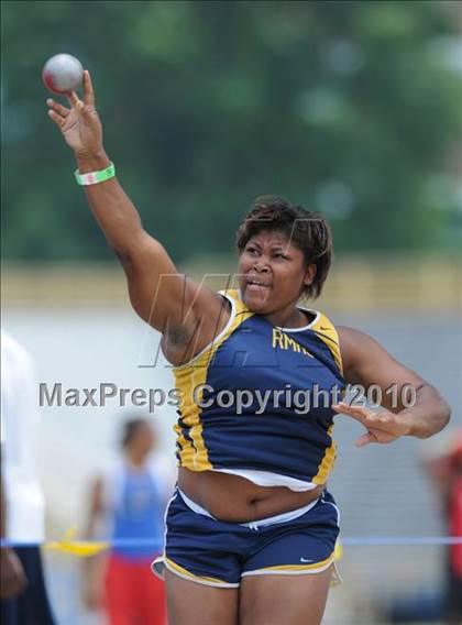Thumbnail 1 in NCHSAA 3A Track and Field Championships photogallery.