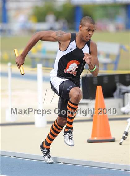 Thumbnail 3 in NCHSAA 3A Track and Field Championships photogallery.
