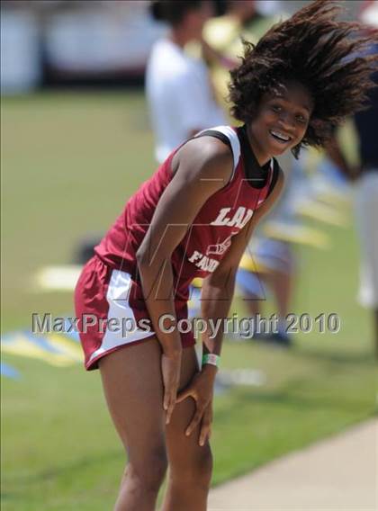 Thumbnail 3 in NCHSAA 3A Track and Field Championships photogallery.