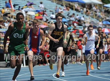 Thumbnail 1 in NCHSAA 3A Track and Field Championships photogallery.