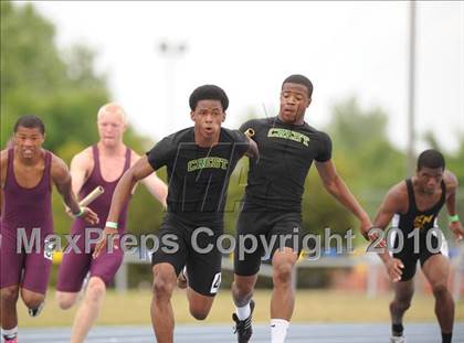 Thumbnail 3 in NCHSAA 3A Track and Field Championships photogallery.