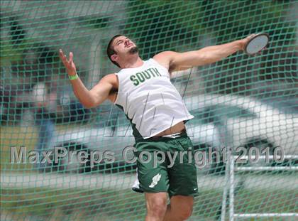Thumbnail 1 in NCHSAA 3A Track and Field Championships photogallery.