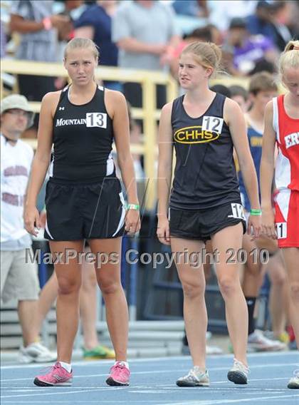 Thumbnail 2 in NCHSAA 3A Track and Field Championships photogallery.