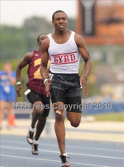 Thumbnail 2 in NCHSAA 3A Track and Field Championships photogallery.