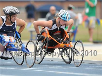 Thumbnail 3 in NCHSAA 3A Track and Field Championships photogallery.