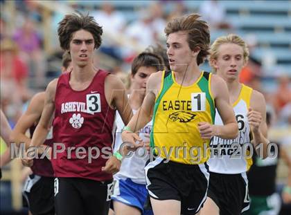 Thumbnail 3 in NCHSAA 3A Track and Field Championships photogallery.