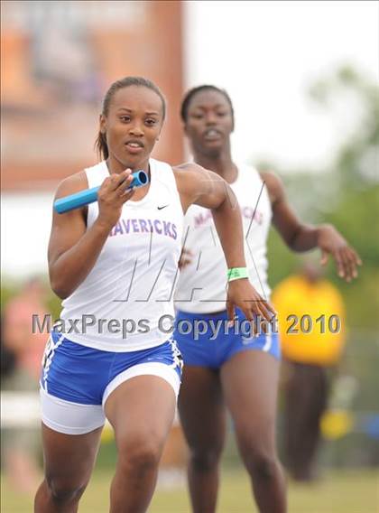 Thumbnail 1 in NCHSAA 3A Track and Field Championships photogallery.