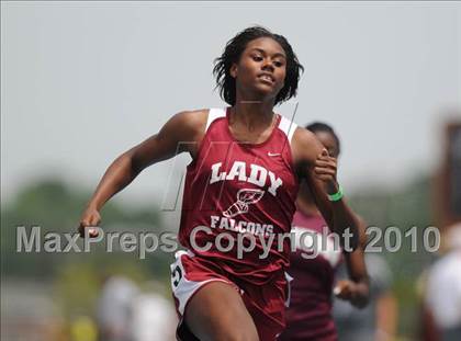 Thumbnail 1 in NCHSAA 3A Track and Field Championships photogallery.