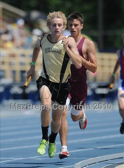 Thumbnail 1 in NCHSAA 3A Track and Field Championships photogallery.