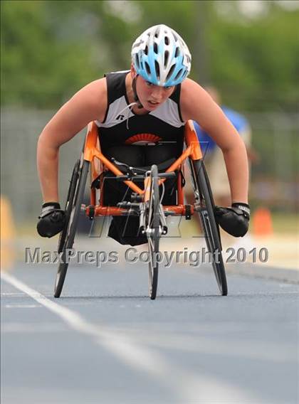 Thumbnail 2 in NCHSAA 3A Track and Field Championships photogallery.