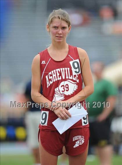 Thumbnail 2 in NCHSAA 3A Track and Field Championships photogallery.