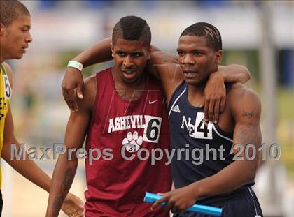 Thumbnail 1 in NCHSAA 3A Track and Field Championships photogallery.