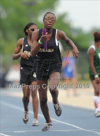 Thumbnail 3 in NCHSAA 3A Track and Field Championships photogallery.