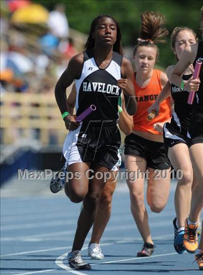 Thumbnail 2 in NCHSAA 3A Track and Field Championships photogallery.