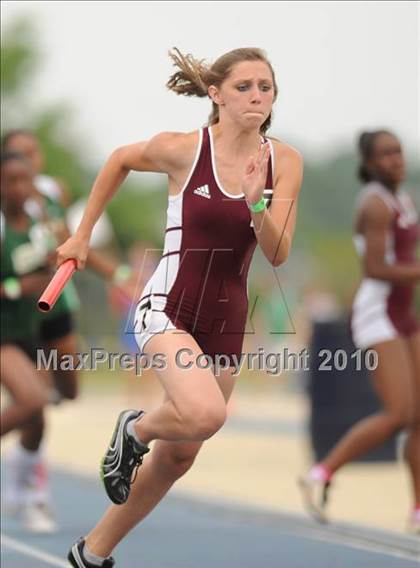 Thumbnail 1 in NCHSAA 3A Track and Field Championships photogallery.