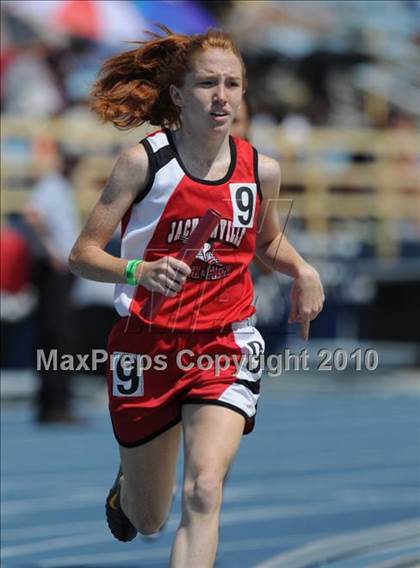 Thumbnail 3 in NCHSAA 3A Track and Field Championships photogallery.