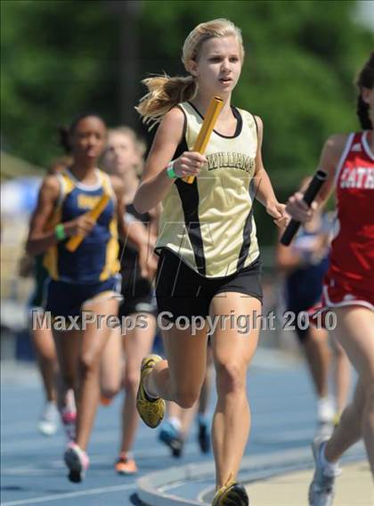 Thumbnail 3 in NCHSAA 3A Track and Field Championships photogallery.