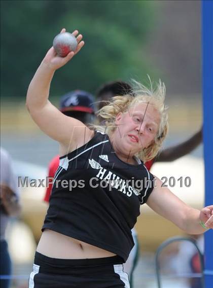 Thumbnail 1 in NCHSAA 3A Track and Field Championships photogallery.
