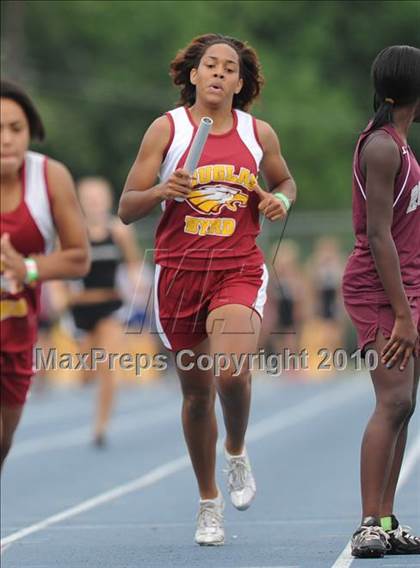 Thumbnail 1 in NCHSAA 3A Track and Field Championships photogallery.