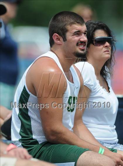 Thumbnail 1 in NCHSAA 3A Track and Field Championships photogallery.
