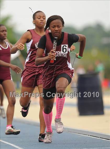 Thumbnail 3 in NCHSAA 3A Track and Field Championships photogallery.