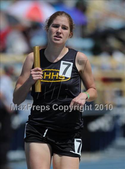 Thumbnail 3 in NCHSAA 3A Track and Field Championships photogallery.