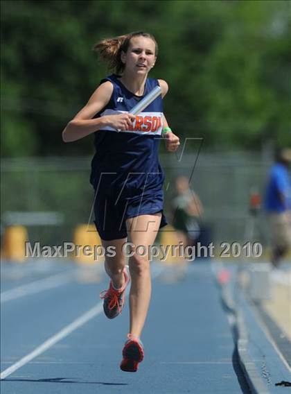 Thumbnail 3 in NCHSAA 3A Track and Field Championships photogallery.