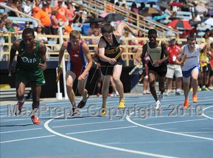 Thumbnail 2 in NCHSAA 3A Track and Field Championships photogallery.