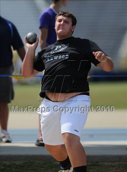Thumbnail 2 in NCHSAA 3A Track and Field Championships photogallery.