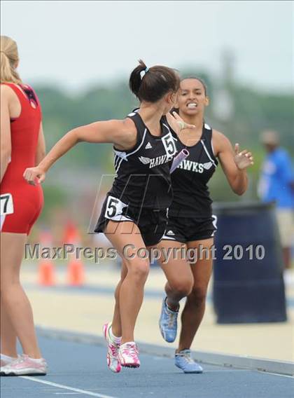 Thumbnail 2 in NCHSAA 3A Track and Field Championships photogallery.