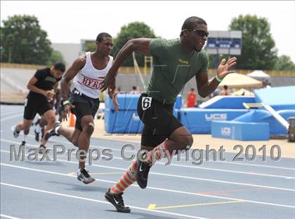 Thumbnail 2 in NCHSAA 3A Track and Field Championships photogallery.