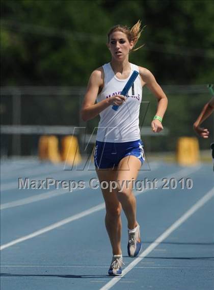 Thumbnail 1 in NCHSAA 3A Track and Field Championships photogallery.