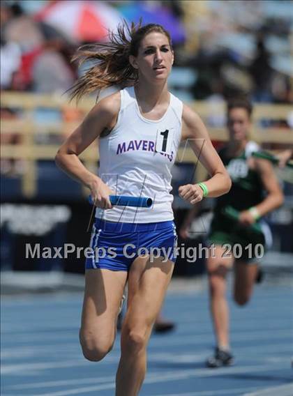 Thumbnail 3 in NCHSAA 3A Track and Field Championships photogallery.