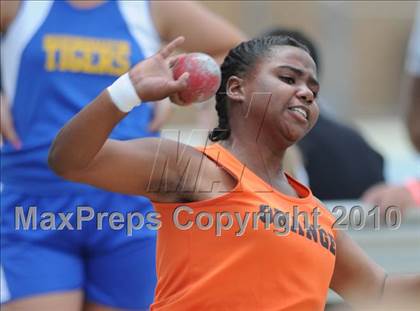 Thumbnail 1 in NCHSAA 3A Track and Field Championships photogallery.