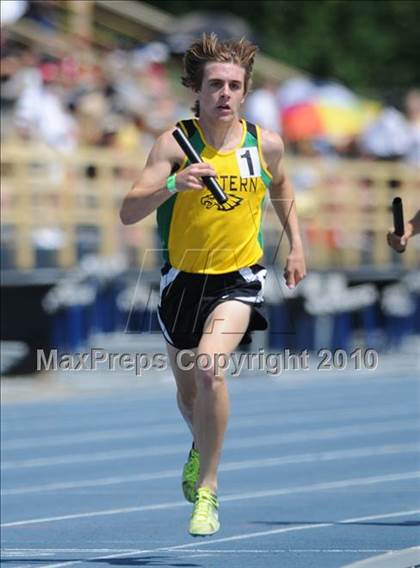 Thumbnail 3 in NCHSAA 3A Track and Field Championships photogallery.