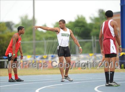 Thumbnail 2 in NCHSAA 3A Track and Field Championships photogallery.