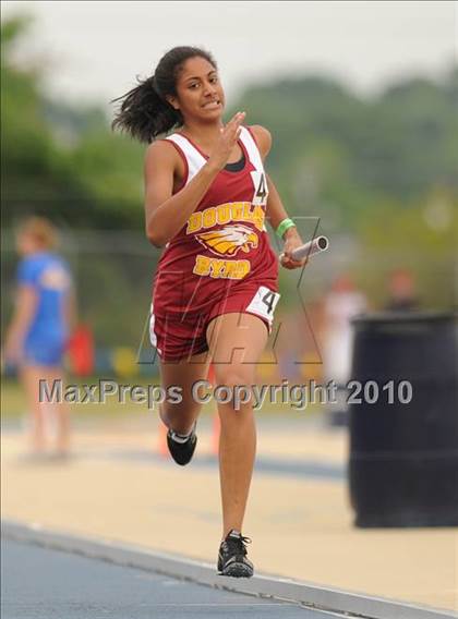 Thumbnail 2 in NCHSAA 3A Track and Field Championships photogallery.